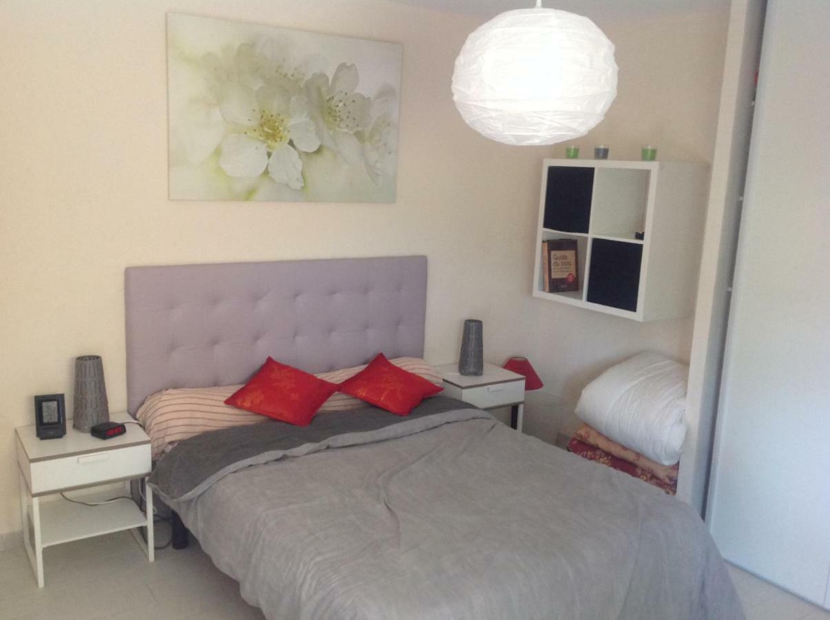 Rez De Villa Pebrier Frejus Bagian luar foto