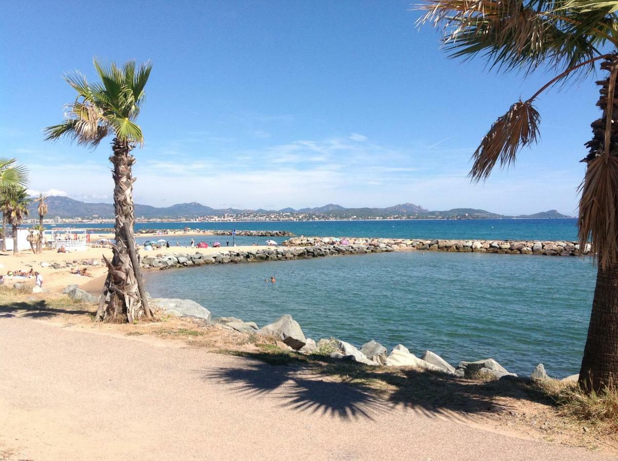 Rez De Villa Pebrier Frejus Bagian luar foto